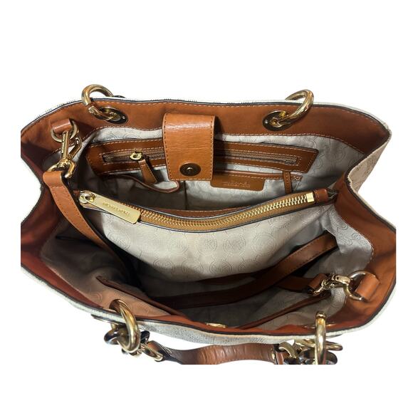 Michael Michael Kors Cynthia Logo Medium Satchel w/COA and dust bag - Picture 6 of 10